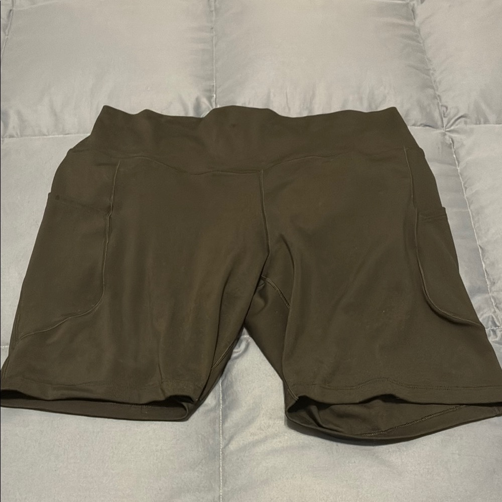 Nike One DRI-FIT women’s black shorts. Size XL